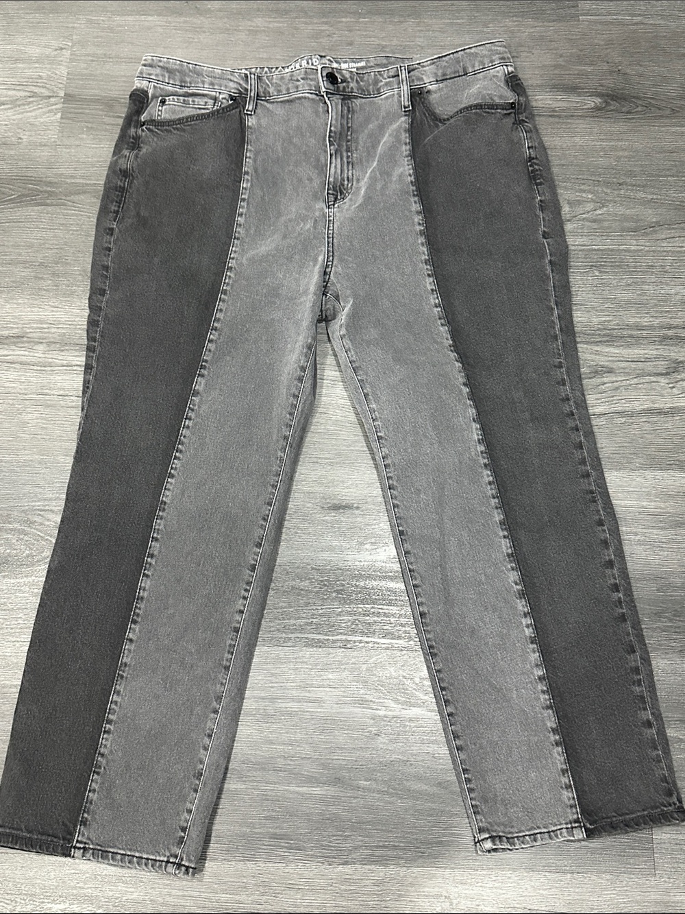 torrid Two-Tone Gray Slim Straight Jeans Size 18 short